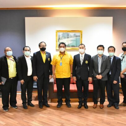 Executive of Kasetsart University Sriracha Campus with EEC representatives met with the Mayor of Pattaya to present and discuss opinions and policies of demonstration project of the complete use of electric transportation in the EEC area (Pattaya City)